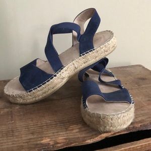 Nine West Flat Sandal Espadrilles - like new!